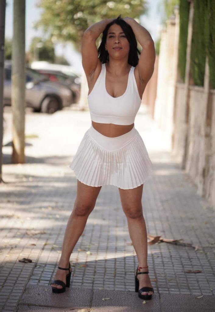 632809095: Chica busca chico en Mallorca