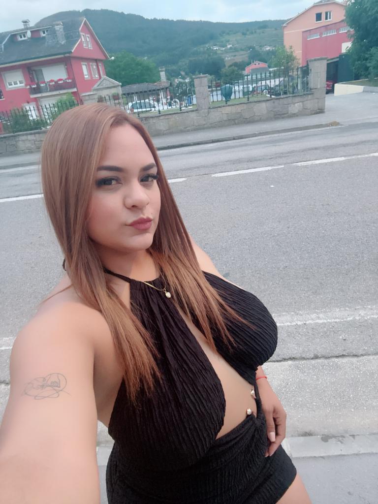Chica busca chico en Cádiz: 