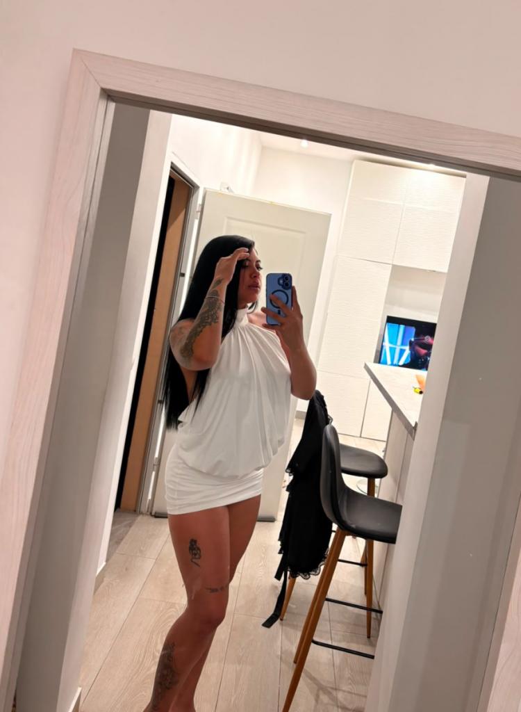 627549869: Chica busca chico en Málaga