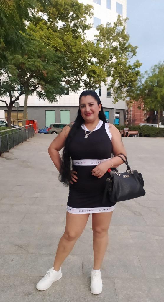 643551358: Chica busca chico en Gerona