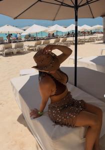 678717275: Chica busca chico en Barcelona