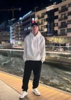 643693696: Chico busca chica en Málaga
