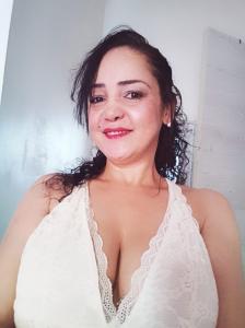 643495530: Chica busca chico en Ciudad Real