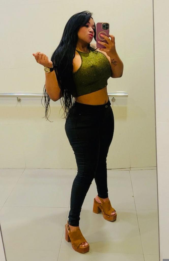 Chica busca chico en Granada: 