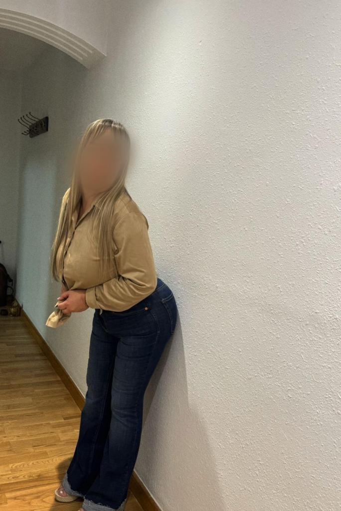 657175463: Chica busca chico en La Coruña