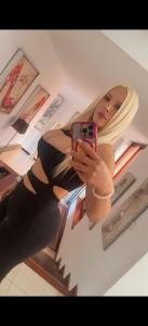 647163074: Chica busca chico en Málaga