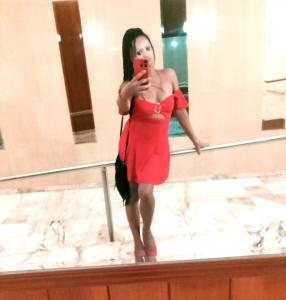633085495: Chica busca chico en Valencia