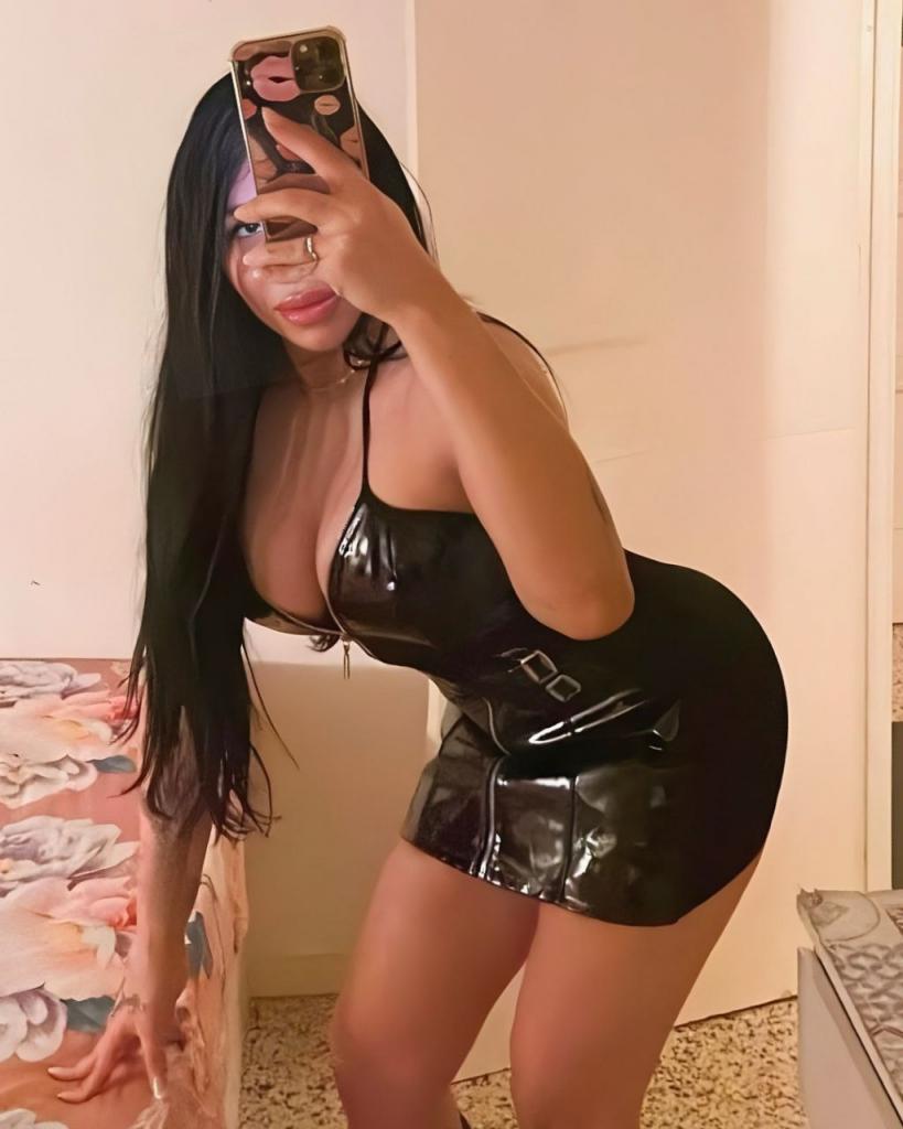 643457305: Chica busca chico en Mallorca