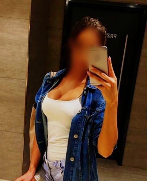 623117350: Chica busca chico en Málaga