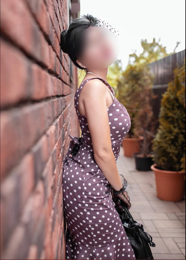 644720357: Chica busca chico en Madrid