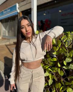 662014621: Chica busca chico en Gerona