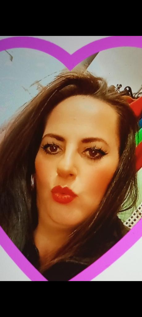 Chica busca chico en Granada: 