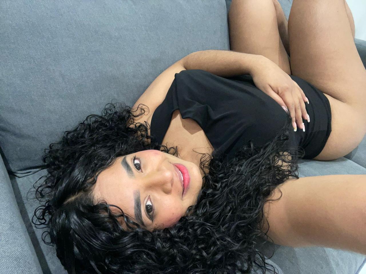 604317997: Chica busca chico en Almería