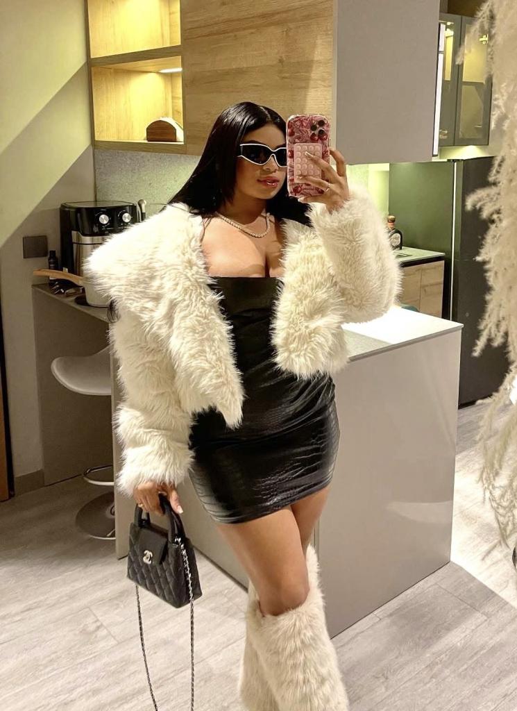 Chica busca chico en Madrid: Chica busca chico