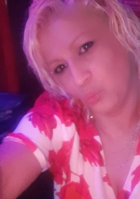 Chica busca chico en Almería: 