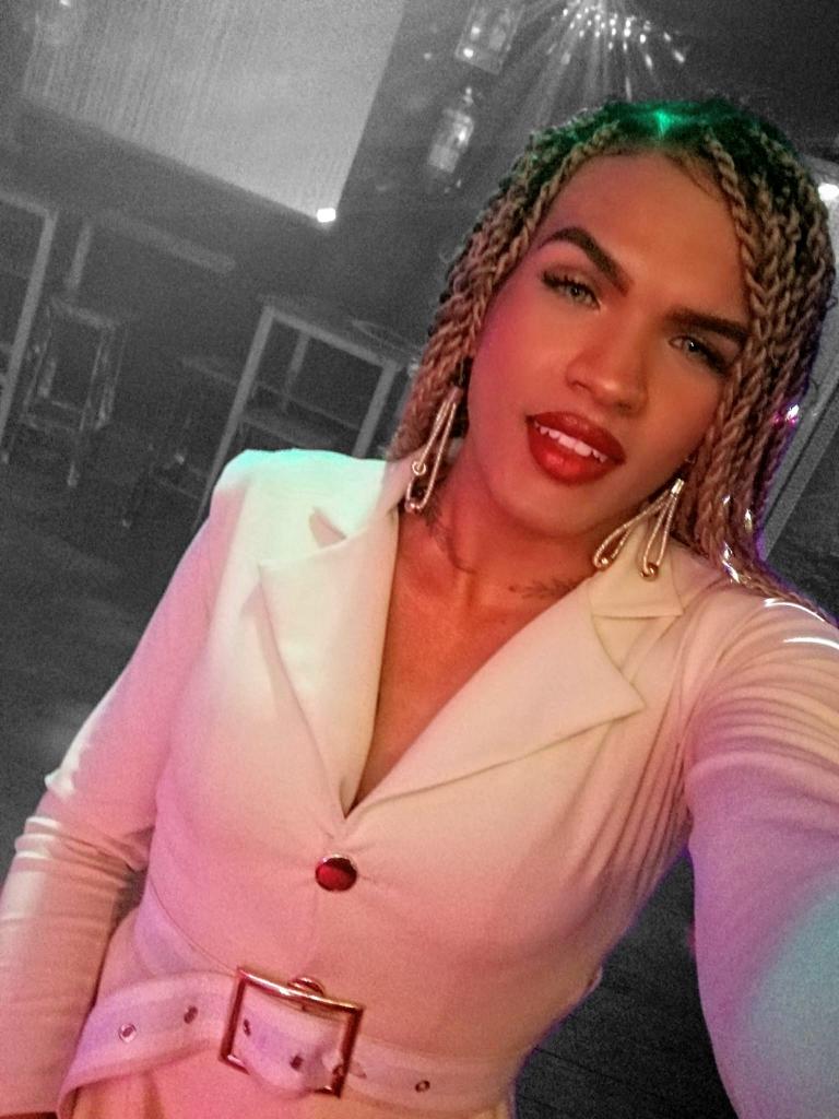 613748013: Transexual en Alicante