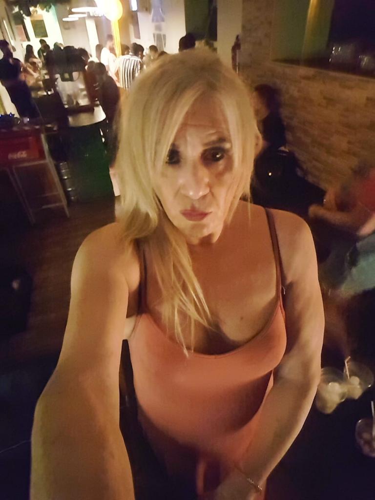 Chica busca chico en Murcia: 