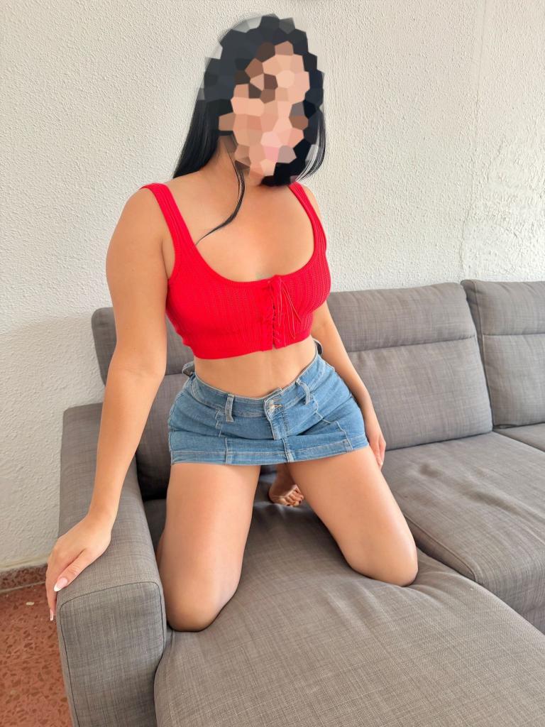 627645922: Chica busca chico en Málaga