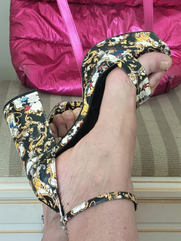 Chica busca chico en Tenerife: 