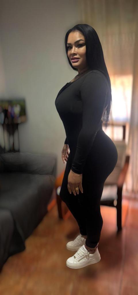 Chica busca chico en Cádiz: 