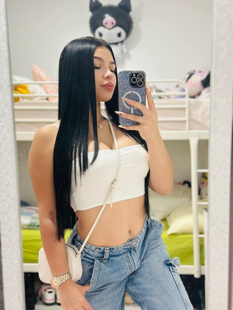 Chica busca chico en Cádiz: 