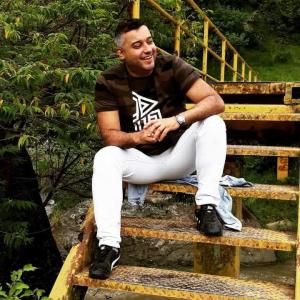 614076474: Chico busca chica en Murcia