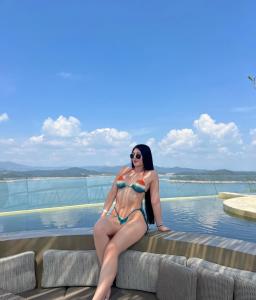 670499532: Chica busca chico en Málaga