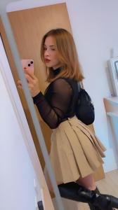 722133645: Chica busca chico en Barcelona