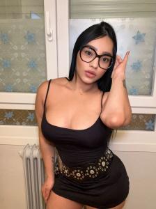 742093050: Chica busca chico en La Coruña