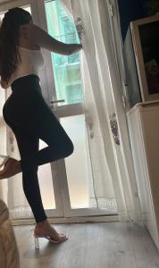 614252954: Chica busca chico en Zaragoza