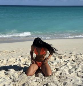 641944846: Chica busca chico en Granada