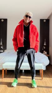 608259318: Chico busca chica en Barcelona