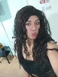 641694896: Chica busca chico en Madrid