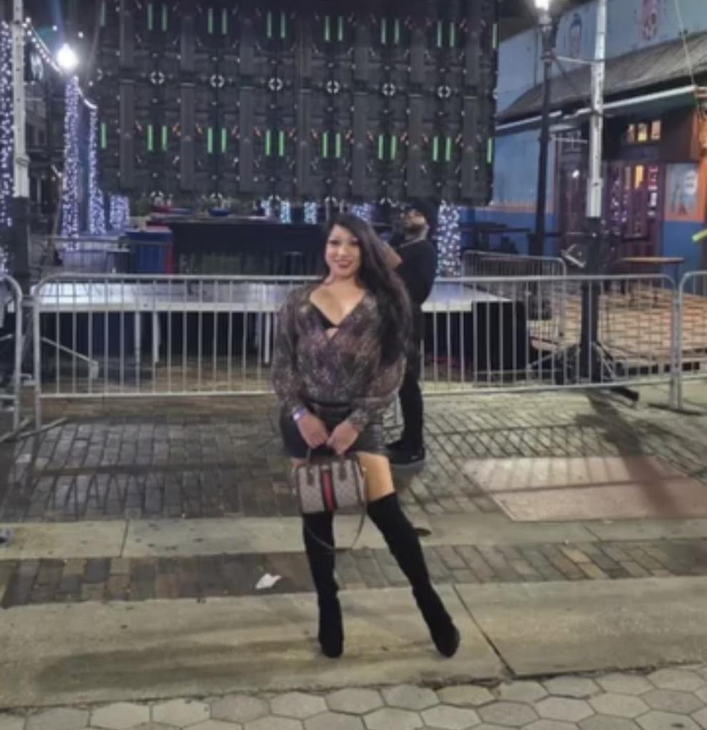 637976902: Travesti en Valencia