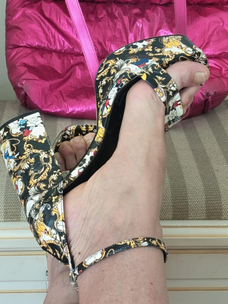 605873721: Chica busca chico en Tenerife