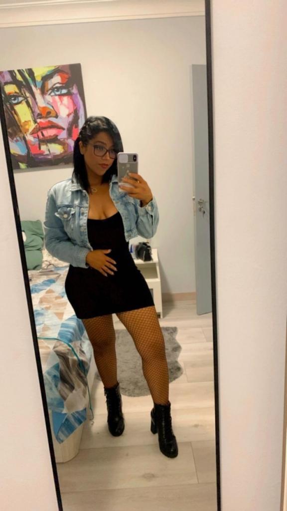 Chica busca chico en La Coruña: 