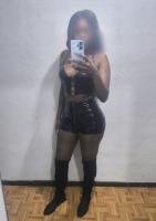 742094351: Chica busca chico en La Coruña