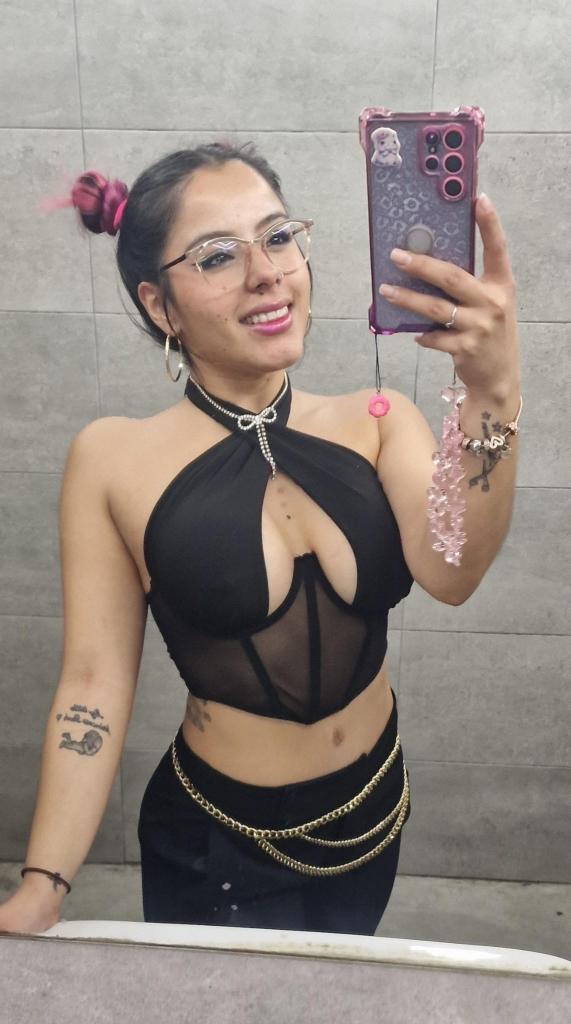 665274571: Chica busca chico en Menorca