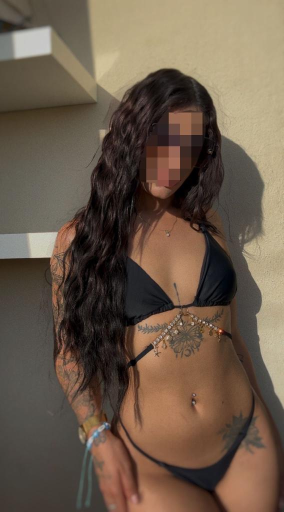 Chica busca chico en Almería: 