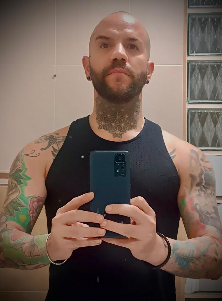 Chico busca chica en Alicante: 