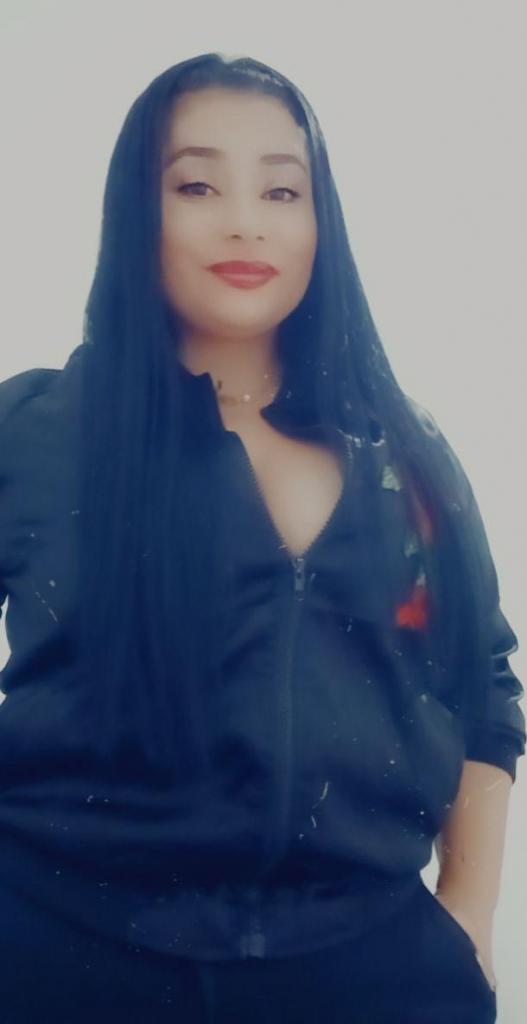 643915329: Chica busca chico en Murcia