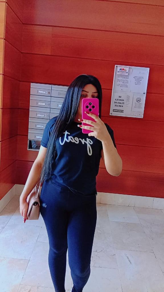 658477790: Chica busca chico en Cuenca