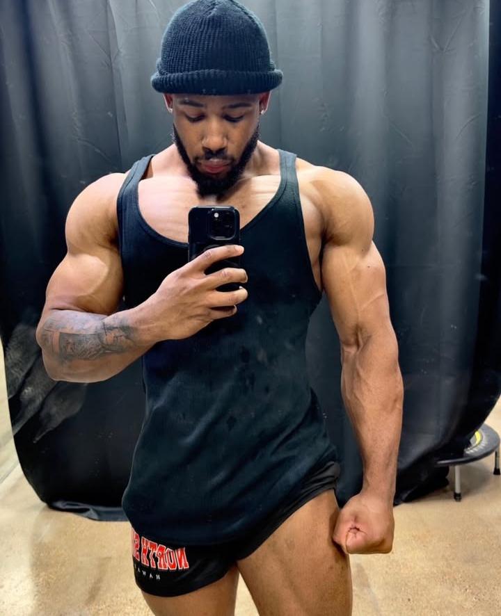 Chico busca chica en Alicante: 