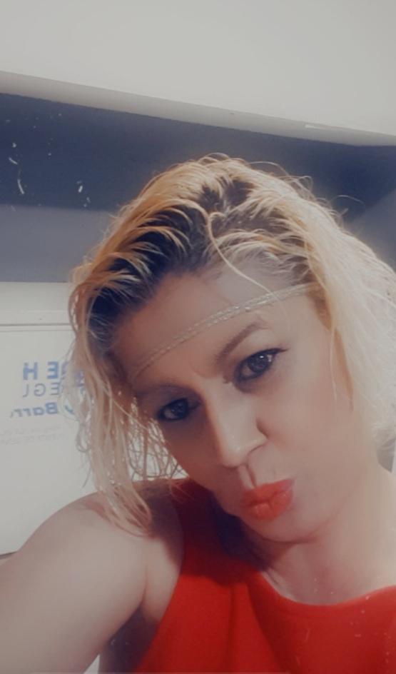 Chica busca chico en Almería: 