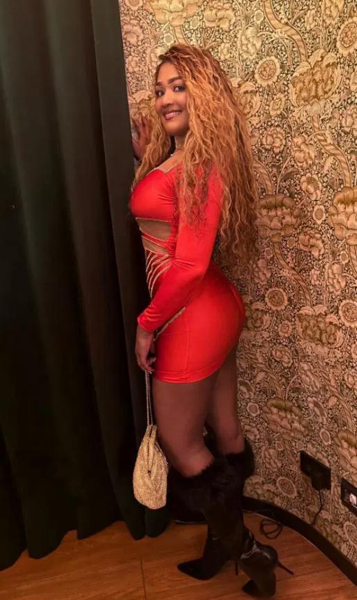 Chica busca chico en Almería: 