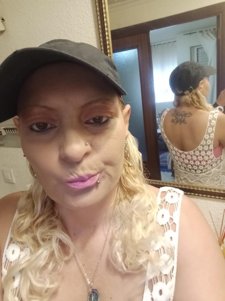 643087668: Chica busca chico en Zaragoza