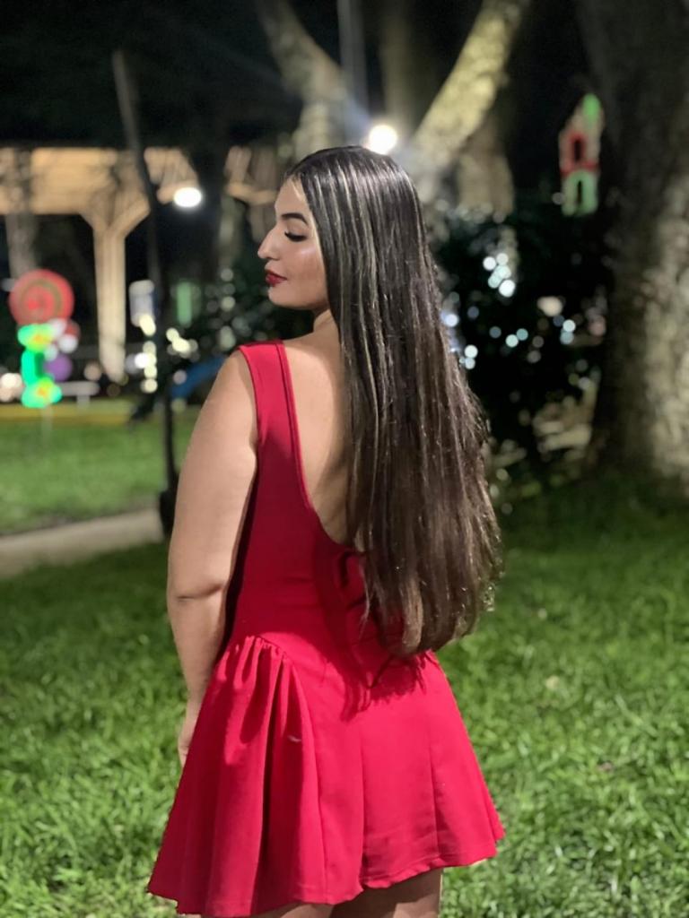 672828344: Chica busca chico en Valencia