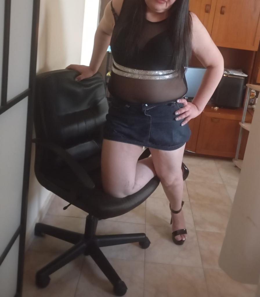 672594048: Chica busca chico en Madrid