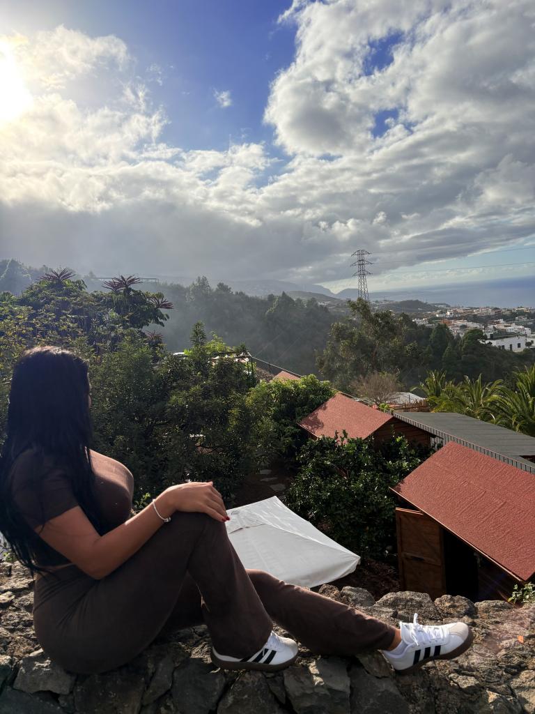 Chica busca chico en Tenerife: 