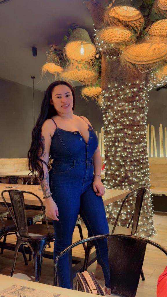 Chica busca chico en Barcelona: 